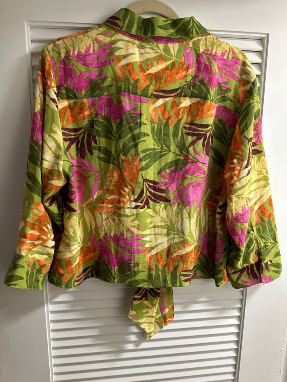 NWT Jessica Simpson button ftont tie hem shirt - Picture 5 of 7